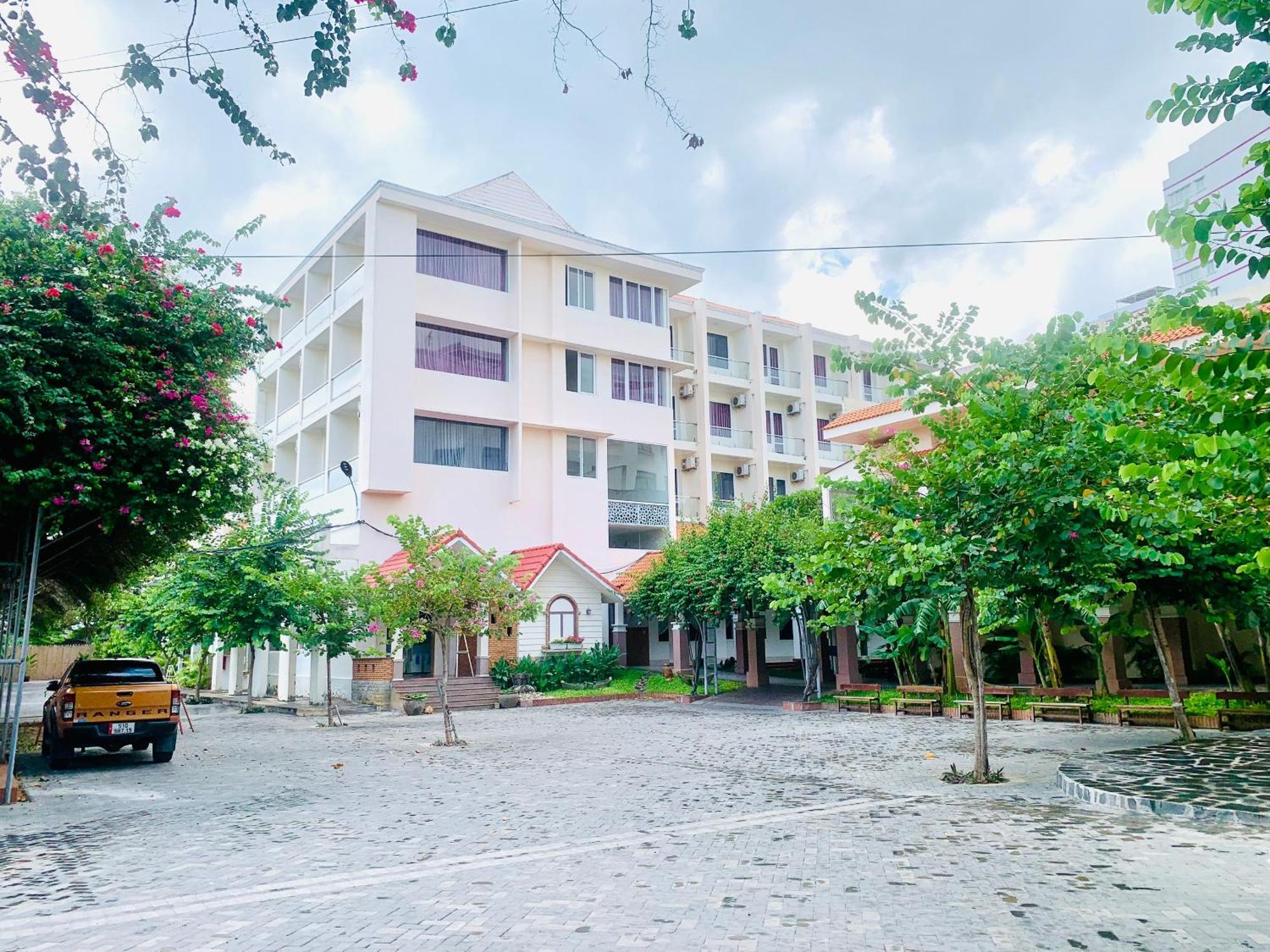 Khach San Binh Minh Otel Phan Thiet Dış mekan fotoğraf
